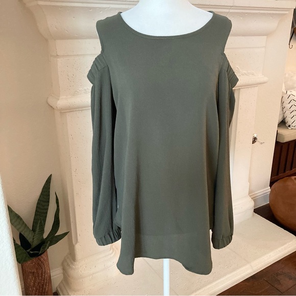 Olive Green Cold Shoulder Top Long Sleeve Blouse Flowy Size Small S - Picture 1 of 11